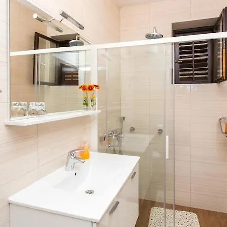Old Town View - One Bedroom With Terrace And Sea View - A 3 2 Charming * Dubrownik