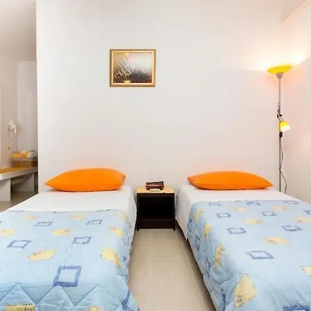 Апартаменты Old Town View - One Bedroom With Terrace And Sea View - A 3 2 Charming Дубровник