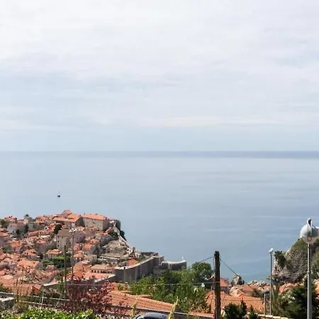 Old Town View - One Bedroom With Terrace And Sea View - A 3 2 Charming * Дубровник